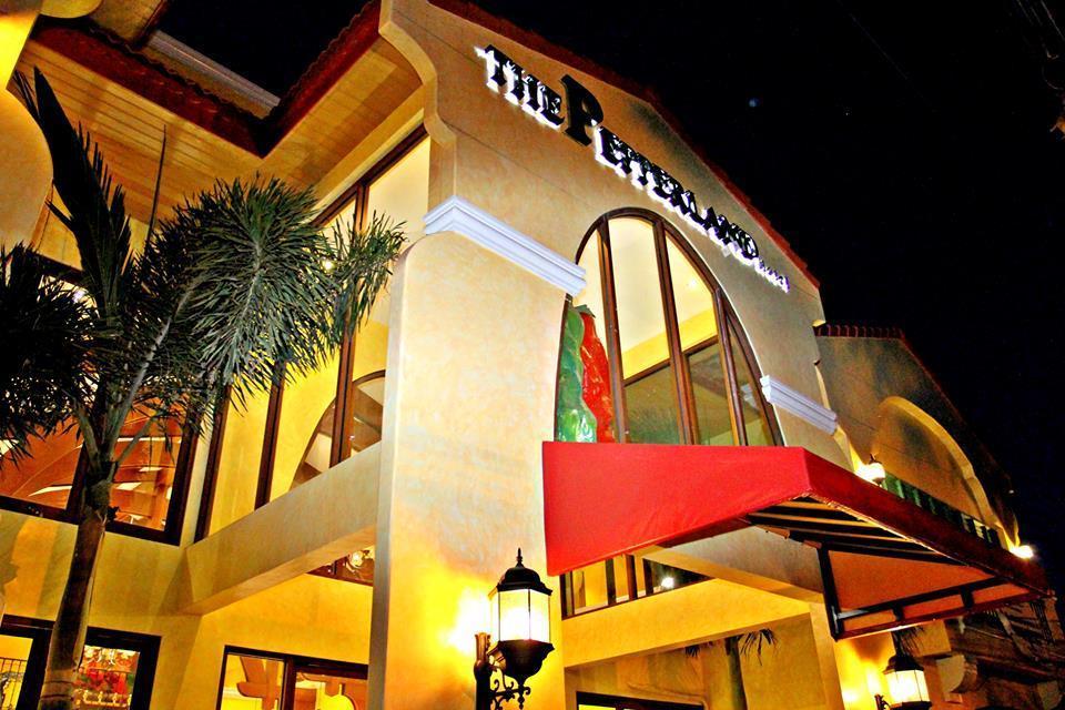 The Pepperland Hotel Legazpi Exterior foto